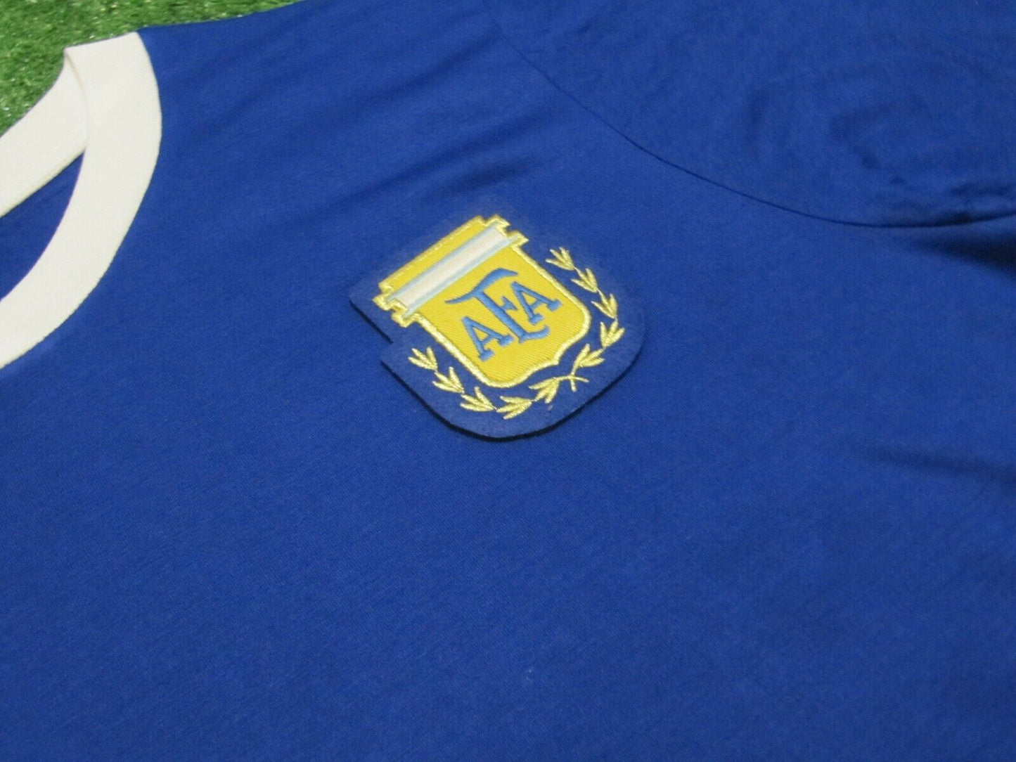 Argentina 1986 Away Retro Soccer Jersey Maradona