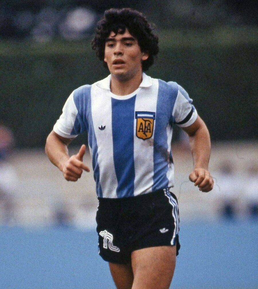 Argentina 1979 Retro Soccer Jersey Maradona